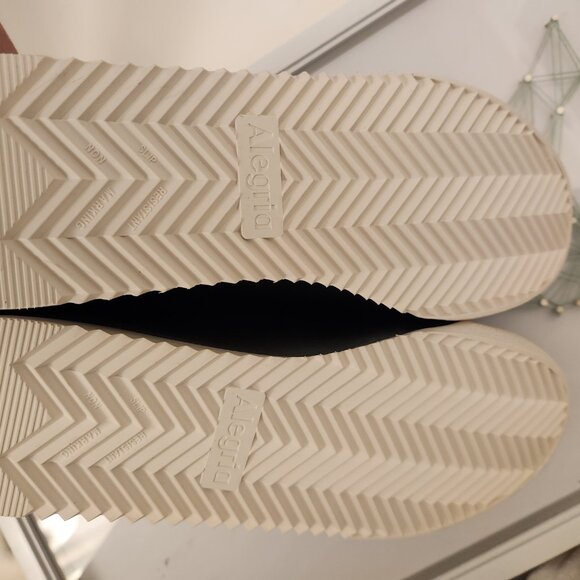 Alegria "Reah" Black Leather Sneakers. NIB. Size EU 38/US 8 - Picture 9 of 11